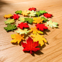 Blancheporte 12 dekoratívnych javorových listov